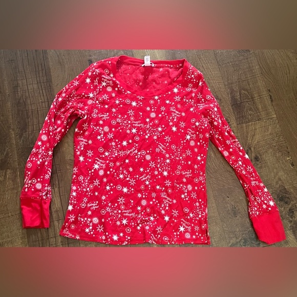 Victoria’s Secret 2 two piece snowflake winter red white pajamas Sz Large - Picture 2 of 10
